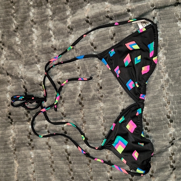 O'Neill Swimsuit Top - Picture 1 of 6